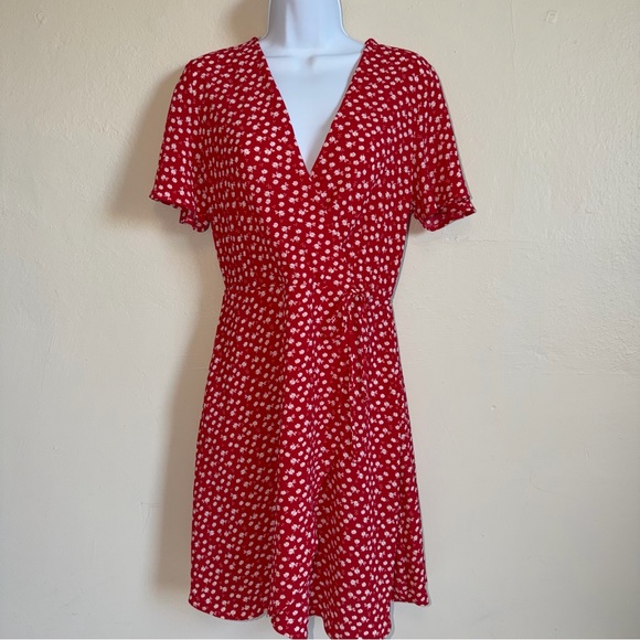 Monteau Dresses & Skirts - Monteau Red Faux Wrap Mini Dress with White Floral Print